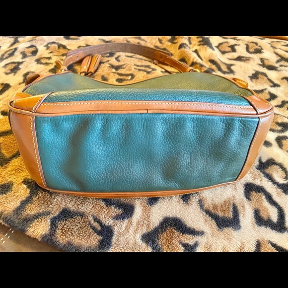 Dooney Bourke extra photos - Picture 3 of 8